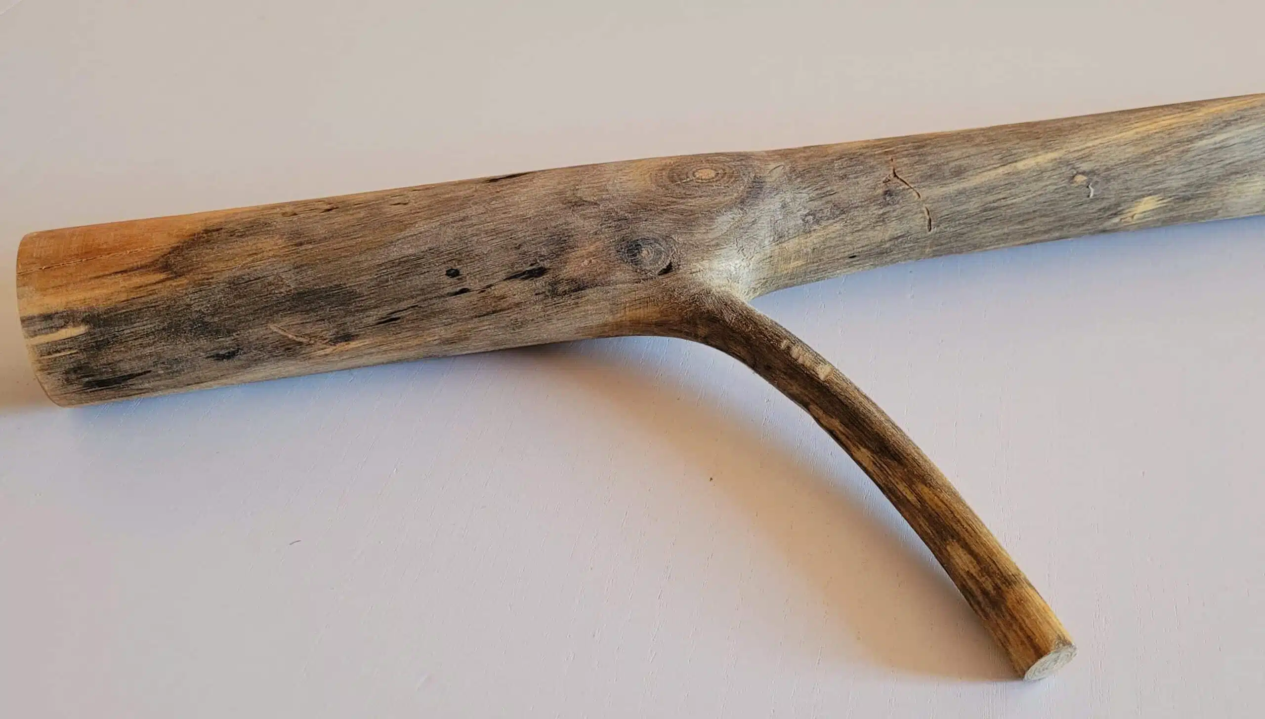 Bouffadou ancien traditionnel en bois – Produit moins cher car déclassé à cause de sa couleur grise – Image 2
