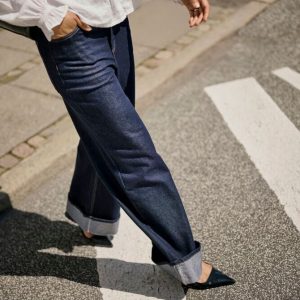 Jean Krakovie, Kaffe