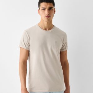 t shirt muscle fit